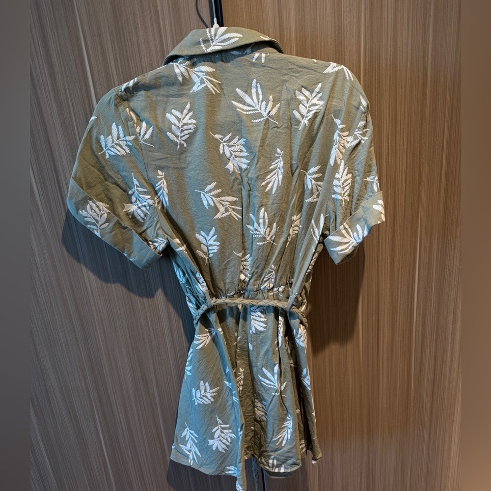 Zara Green Leaf Print mini dress size medium - Picture 6 of 6